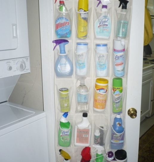 Organise a laundry without cupboards
